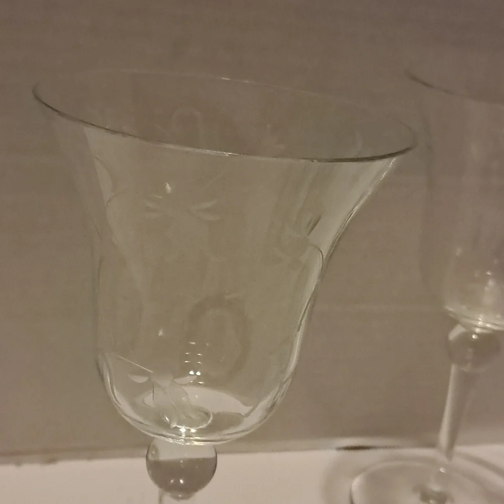 Floral Leaf Pattern Etched Crystal Hand Blown Romania Crystal Wine Glasses Set